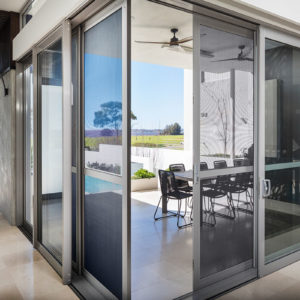 Противопожарный витраж Alutech из алюминиевого профиля / серия FRM7297